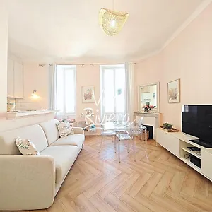 Viva Riviera 5 Rue Florian , Cannes France